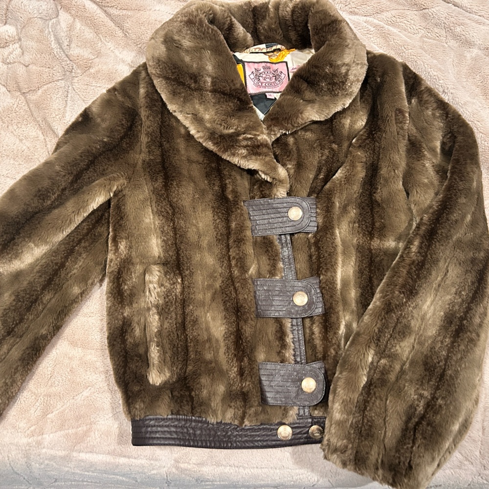 Juicy Couture Fur Coat size M.